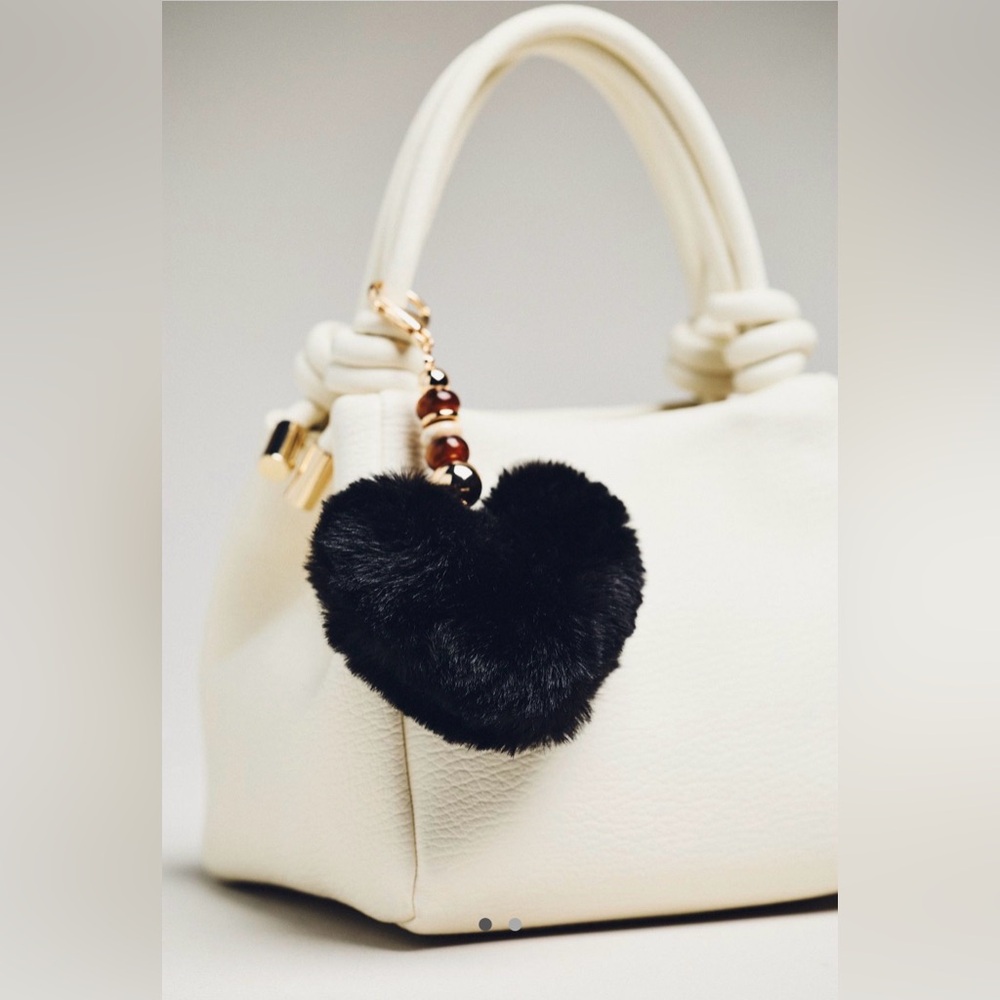 NWT Anthropologie Faux Fur Heart Bag Charm - Picture 1 of 4
